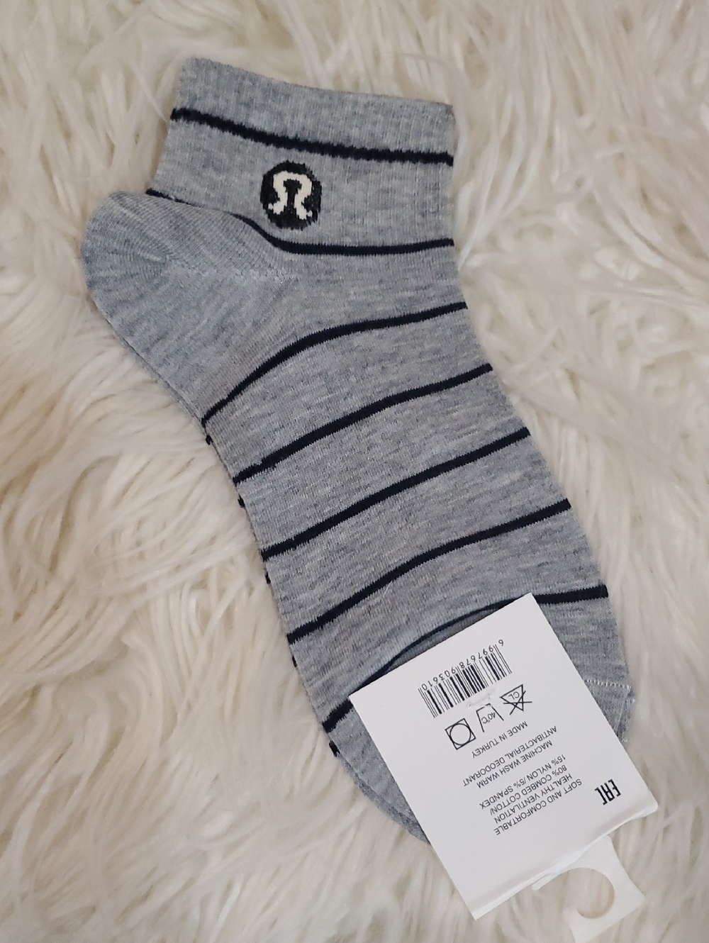 Lululemon ankle socks - Picture 4 of 4